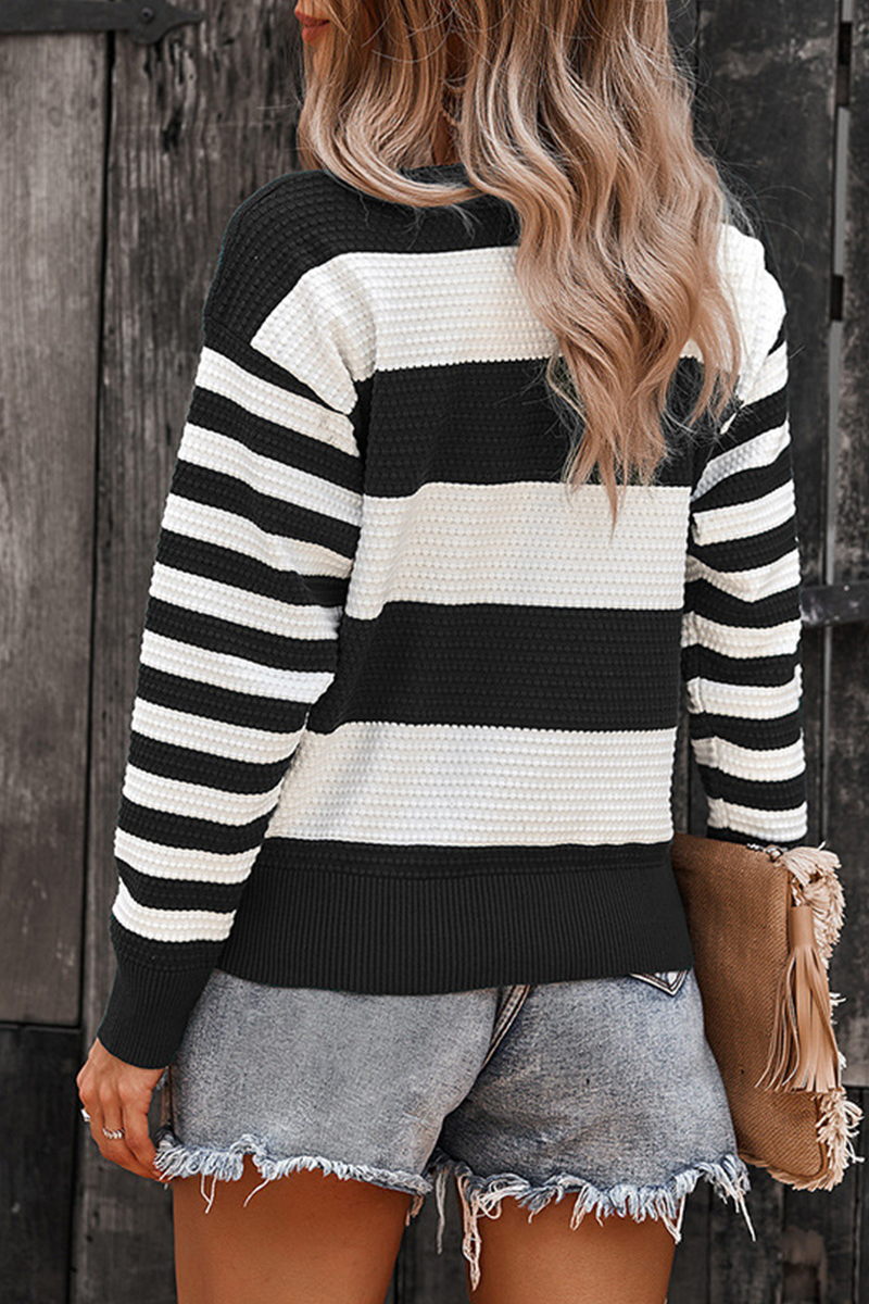 Casual Striped Contrast O Neck Sweaters(4 Colors)